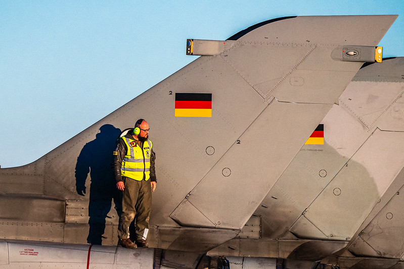 Técnico mantenimiento aeronave militar OTAN normativa PERAM 145